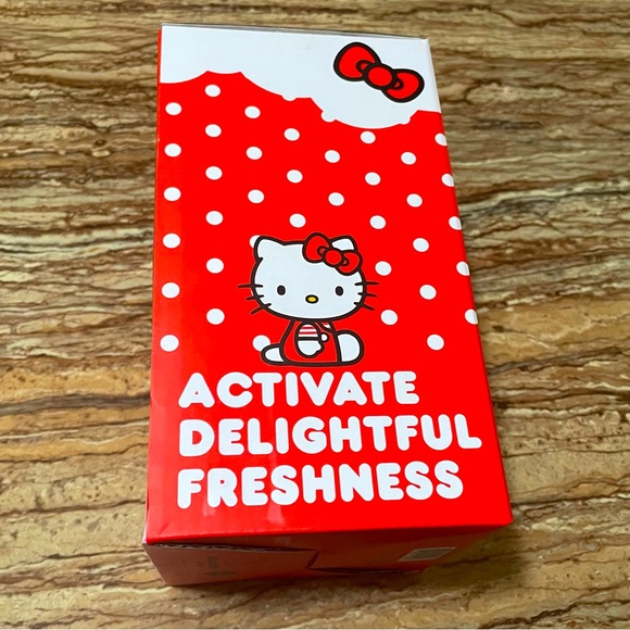 Hello Kitty - Picture 5 of 7